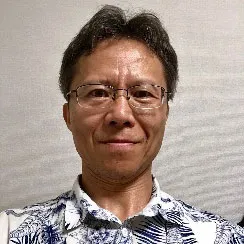 山本 研二 氏